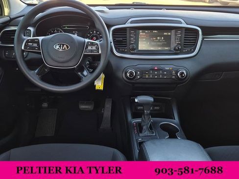 Used 2019 Kia Sorento L image 26