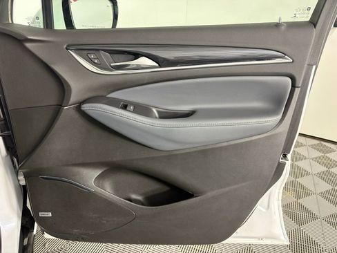 Used 2021 Buick Enclave Essence w/ Sport Touring Edition image 33