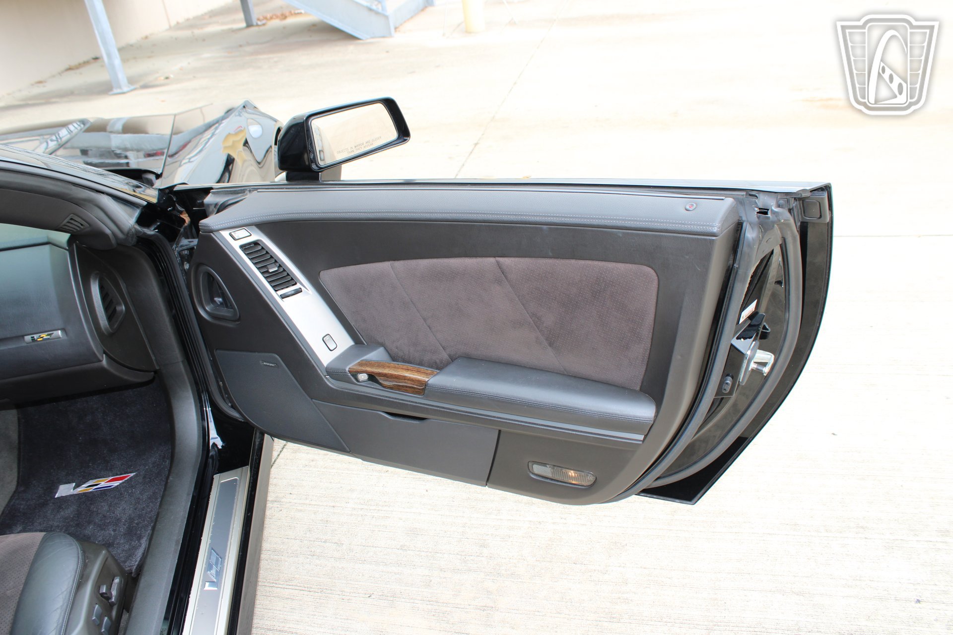 Used 2006 Cadillac XLR V RWD image 18