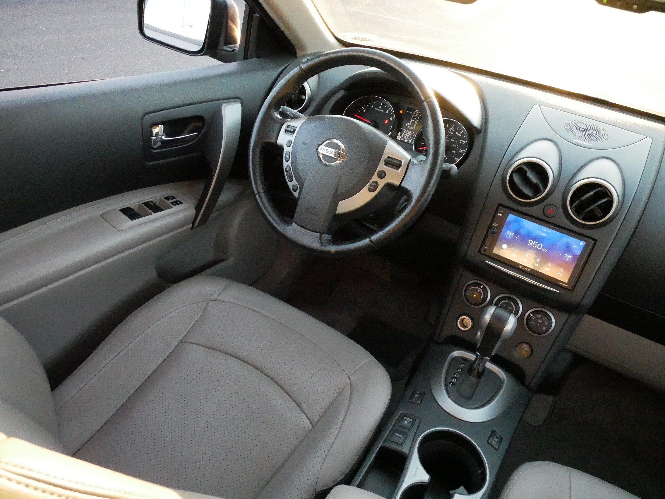 Used 2013 Nissan Rogue SL AWD/4WD image 9