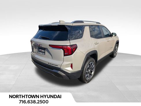 Used 2025 GMC Terrain Elevation w/ Elevation Premium Package image 15