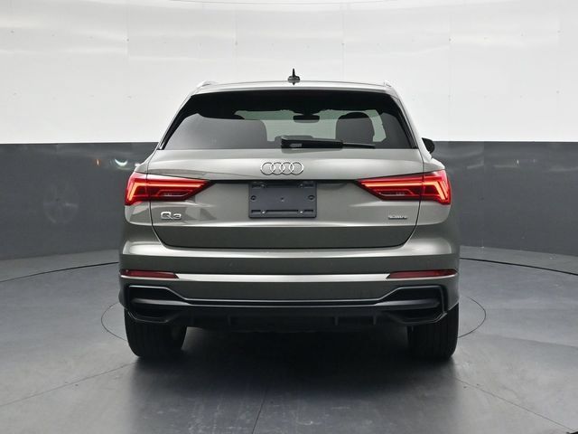 Used 2022 Audi Q3 2.0T Premium Plus AWD/4WD image 5