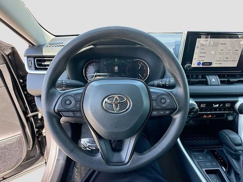 Used 2025 Toyota RAV4 XLE w/ Convenience Package FWD image 10