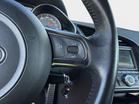 Used 2011 Audi R8 V8 image 48