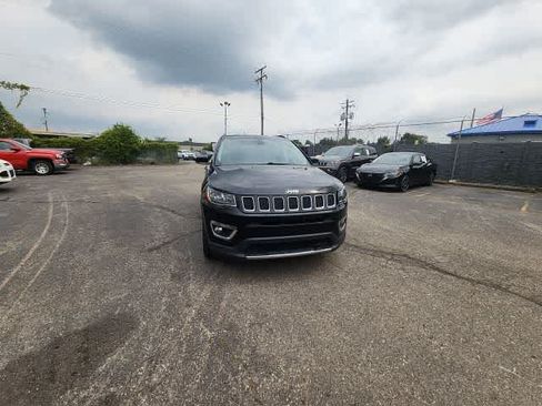 Used 2019 Jeep Compass Limited AWD/4WD image 5