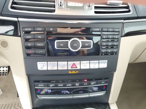 Used 2015 Mercedes-Benz E 550 Cabriolet image 18