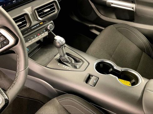 Used 2024 Ford Mustang Coupe image 18