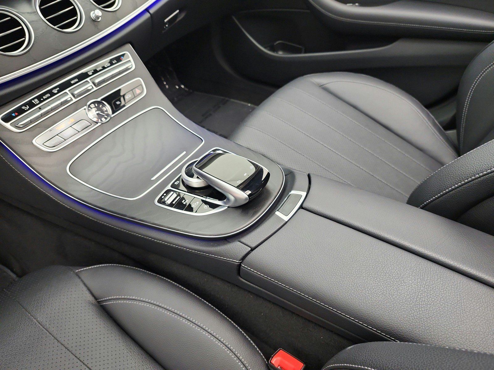 Used 2019 Mercedes-Benz E 300 image 12