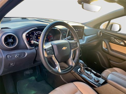Used 2024 Chevrolet Blazer Premier w/ Driver Confidence II Package image 9