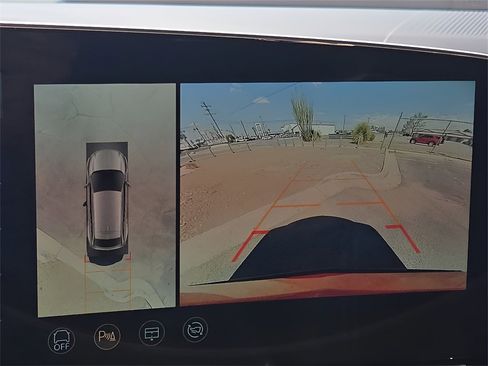 New 2025 Cadillac Optiq Sport 1 image 27