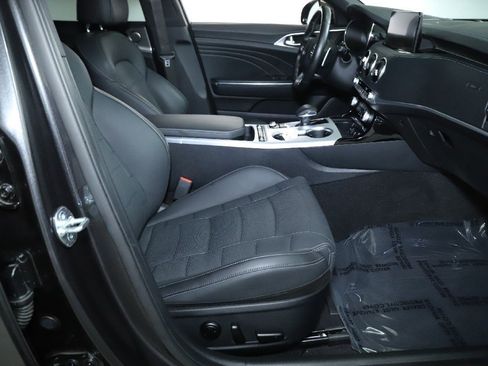 Used 2023 Kia Stinger GT2 image 35