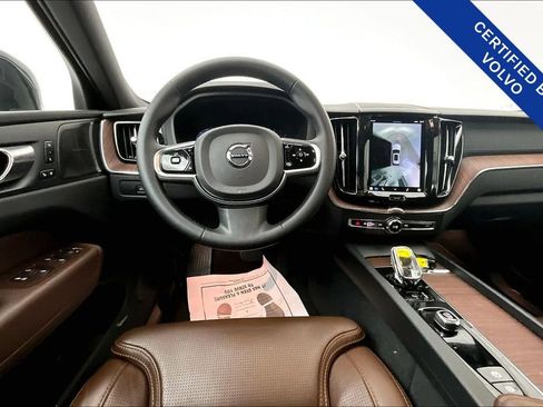 Certified 2023 Volvo XC60 B5 Ultimate w/ Climate Package image 7