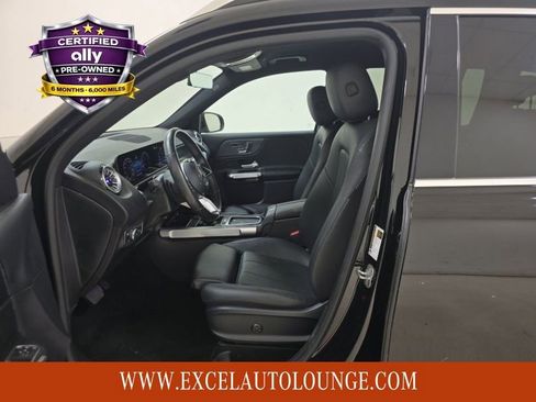 Used 2024 Mercedes-Benz GLB 250 image 8