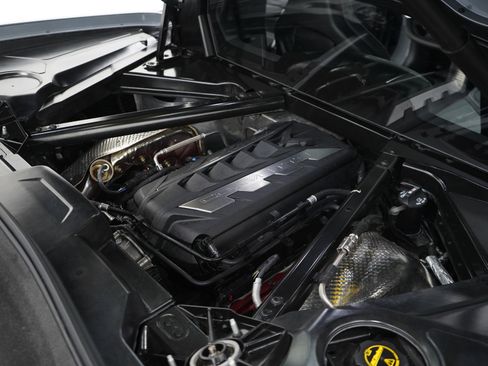 Used 2025 Chevrolet Corvette Stingray w/ Z51 Performance Package image 27