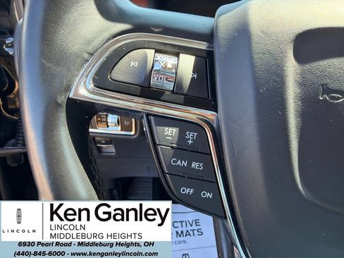 Used 2023 Lincoln Nautilus Reserve AWD/4WD image 21