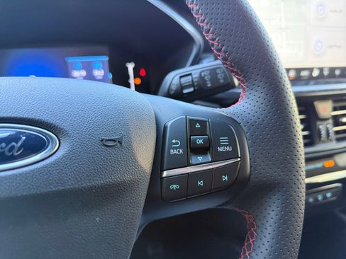 Used 2024 Ford Escape ST-Line w/ Tech Pack #1 image 17