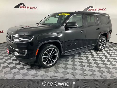 Used 2022 Jeep Wagoneer Series II w/ Premium Group I image 4