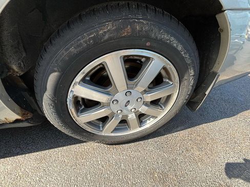 Used 2008 Ford Taurus SEL image 20