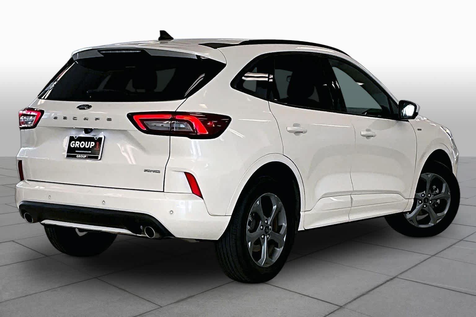 Used 2023 Ford Escape ST-Line Select w/ Tech Pack #2 AWD/4WD image 11