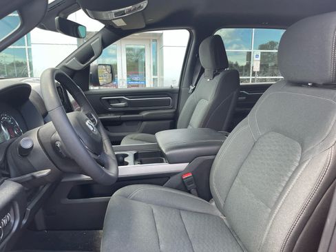 Used 2025 RAM 1500 Big Horn AWD/4WD image 10