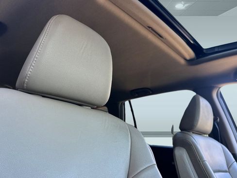 Used 2017 Honda Pilot EX-L image 25