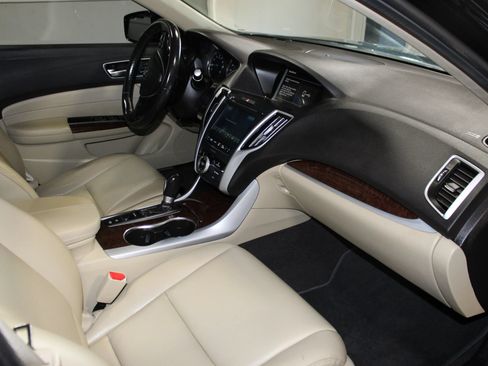 Used 2020 Acura TLX FWD image 31