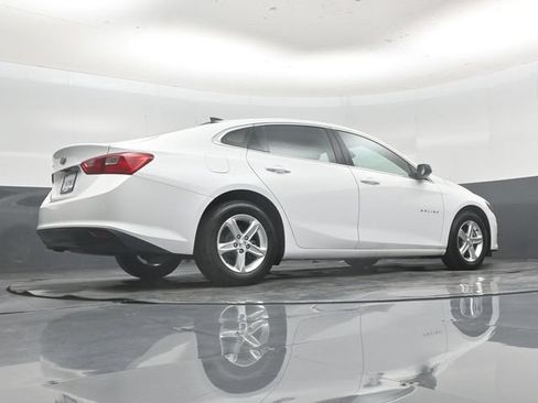 Used 2021 Chevrolet Malibu LS FWD image 47