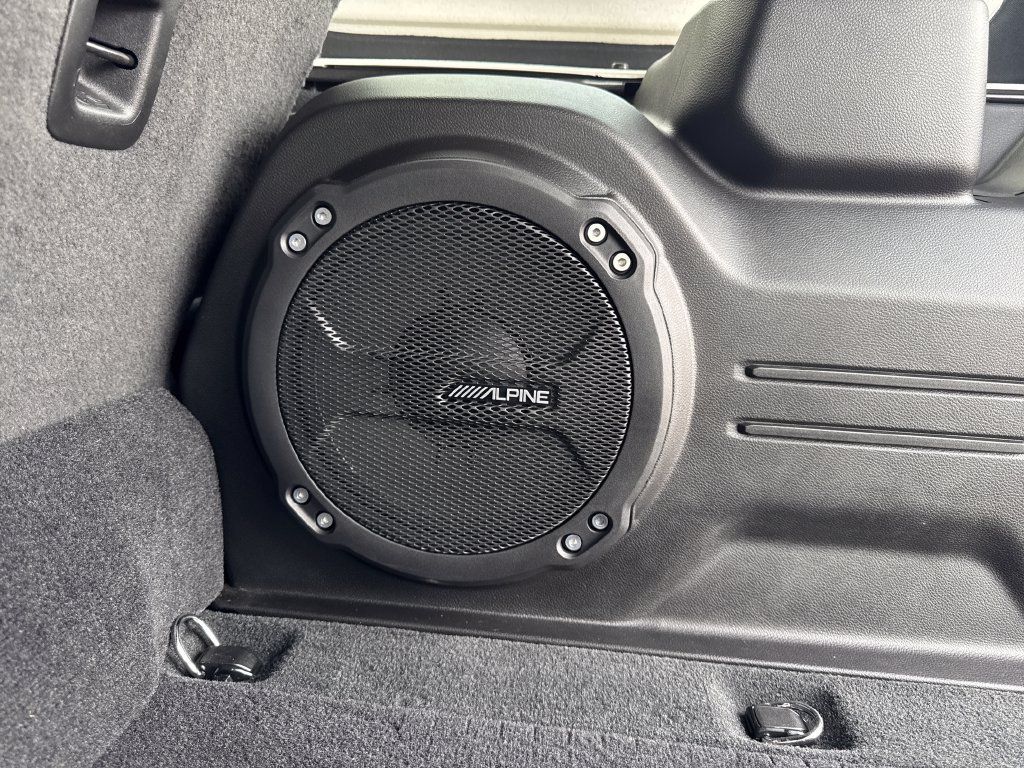 Used 2024 Jeep Wrangler Unlimited AWD/4WD image 33
