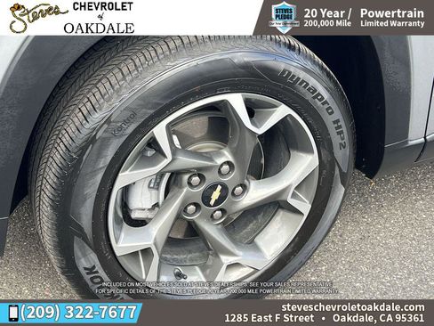 Certified 2024 Chevrolet Trax LT w/ Sunroof Package image 35