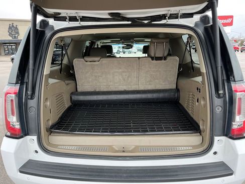 Used 2019 GMC Yukon XL SLT w/ Open Road Package image 30