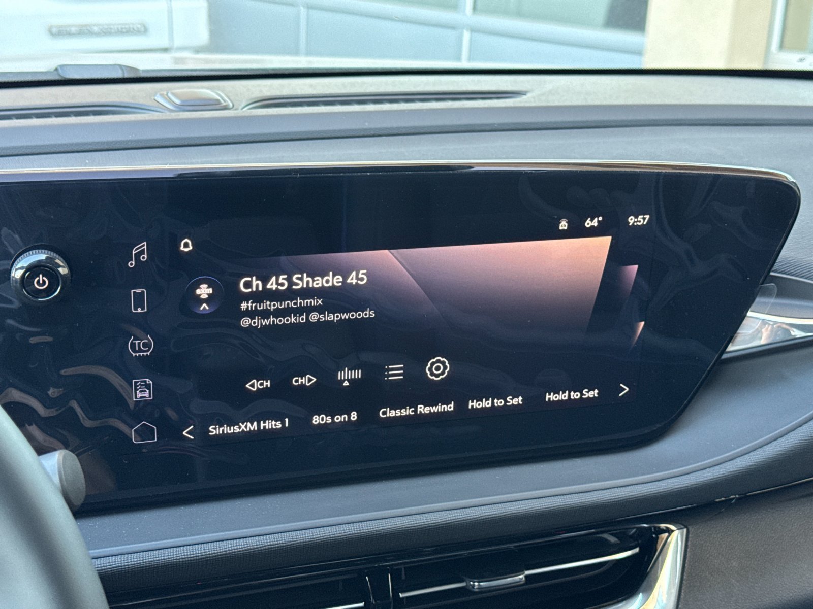 New 2026 Buick Envista Sport Touring w/ Convenience I Package FWD image 18