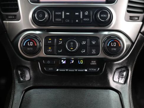 Used 2015 Chevrolet Tahoe LTZ RWD image 32