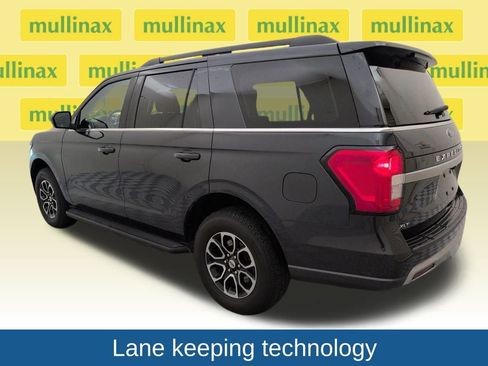 Used 2024 Ford Expedition XLT image 10