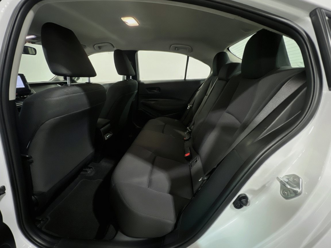 Used 2024 Toyota Corolla LE FWD image 16