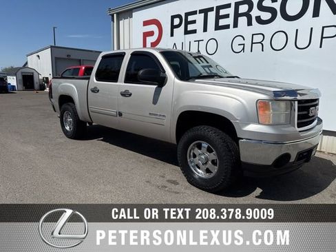 Used 2007 GMC Sierra 1500 SLE w/ SLE1 Preferred Package AWD/4WD image 2