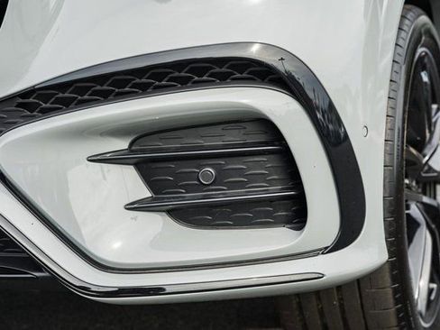 New 2026 Mercedes-Benz GLS 580 4MATIC image 14
