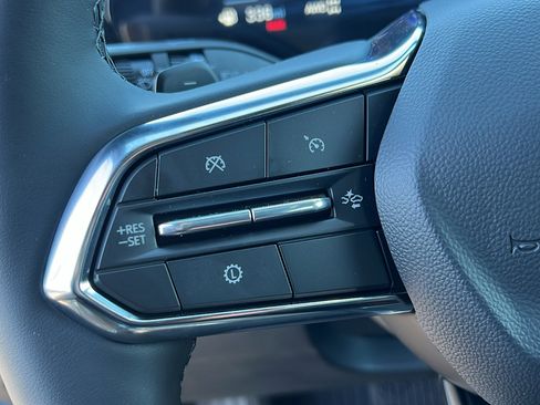 New 2026 Chevrolet Equinox LT w/ Midnight Edition image 24