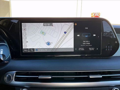 Used 2023 Hyundai Palisade SEL image 13