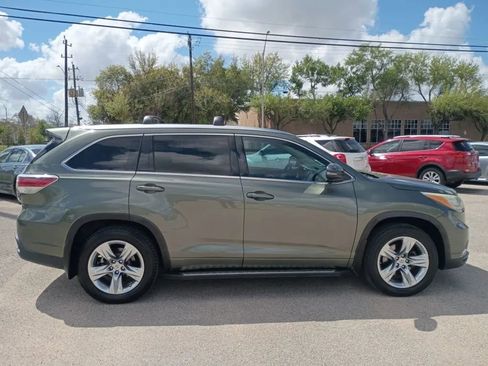 Used 2015 Toyota Highlander Limited image 6