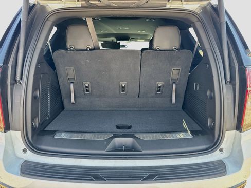 Used 2021 Chevrolet Tahoe Z71 AWD/4WD image 17