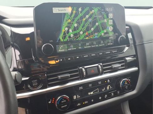 Used 2025 Nissan Pathfinder SL image 8