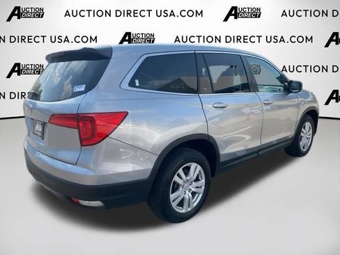 Used 2017 Honda Pilot LX image 18