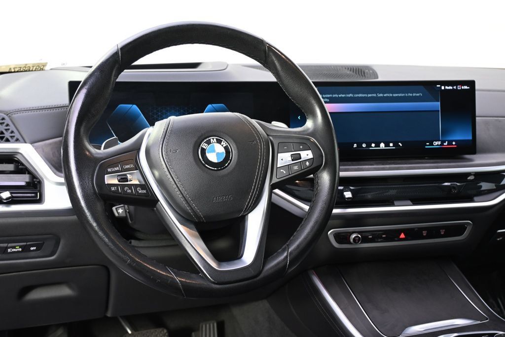 Used 2024 BMW X5 xDrive40i AWD/4WD image 12