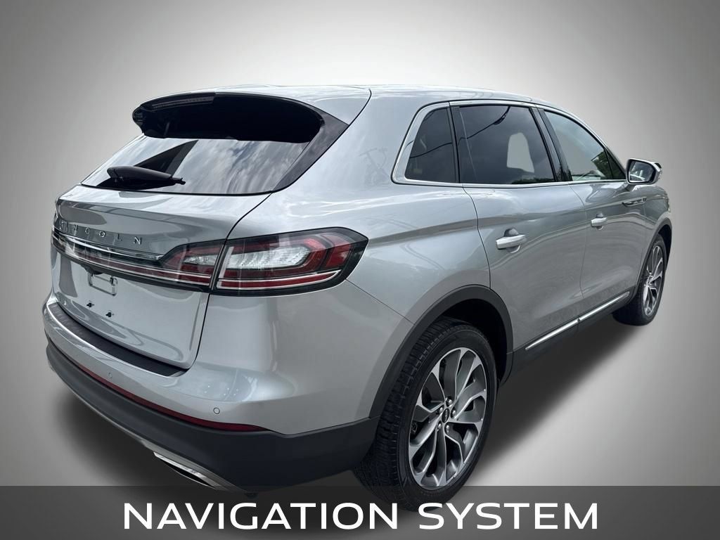 Used 2021 Lincoln Nautilus Reserve AWD/4WD image 6