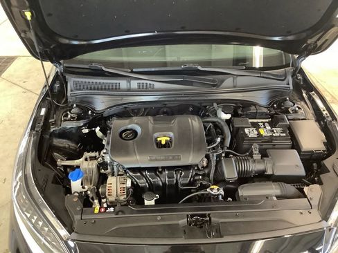 Certified 2023 Kia Forte LXS FWD image 29