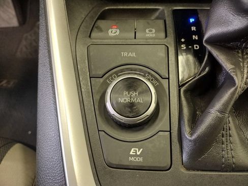 Used 2019 Toyota RAV4 XLE w/ Convenience Package AWD/4WD image 36