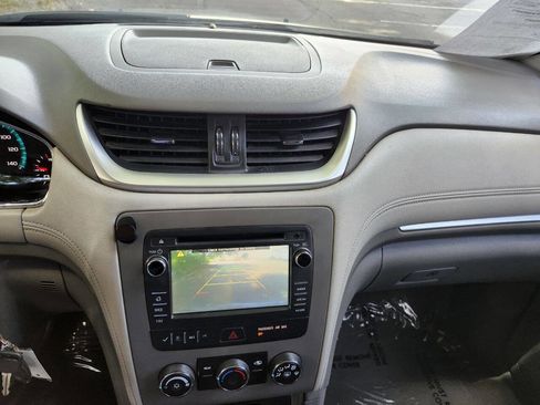 Used 2015 Chevrolet Traverse LS w/ LPO, 'HIT The Road' Package FWD image 10