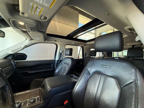 Used 2019 Ford Expedition Max Platinum AWD/4WD image 12