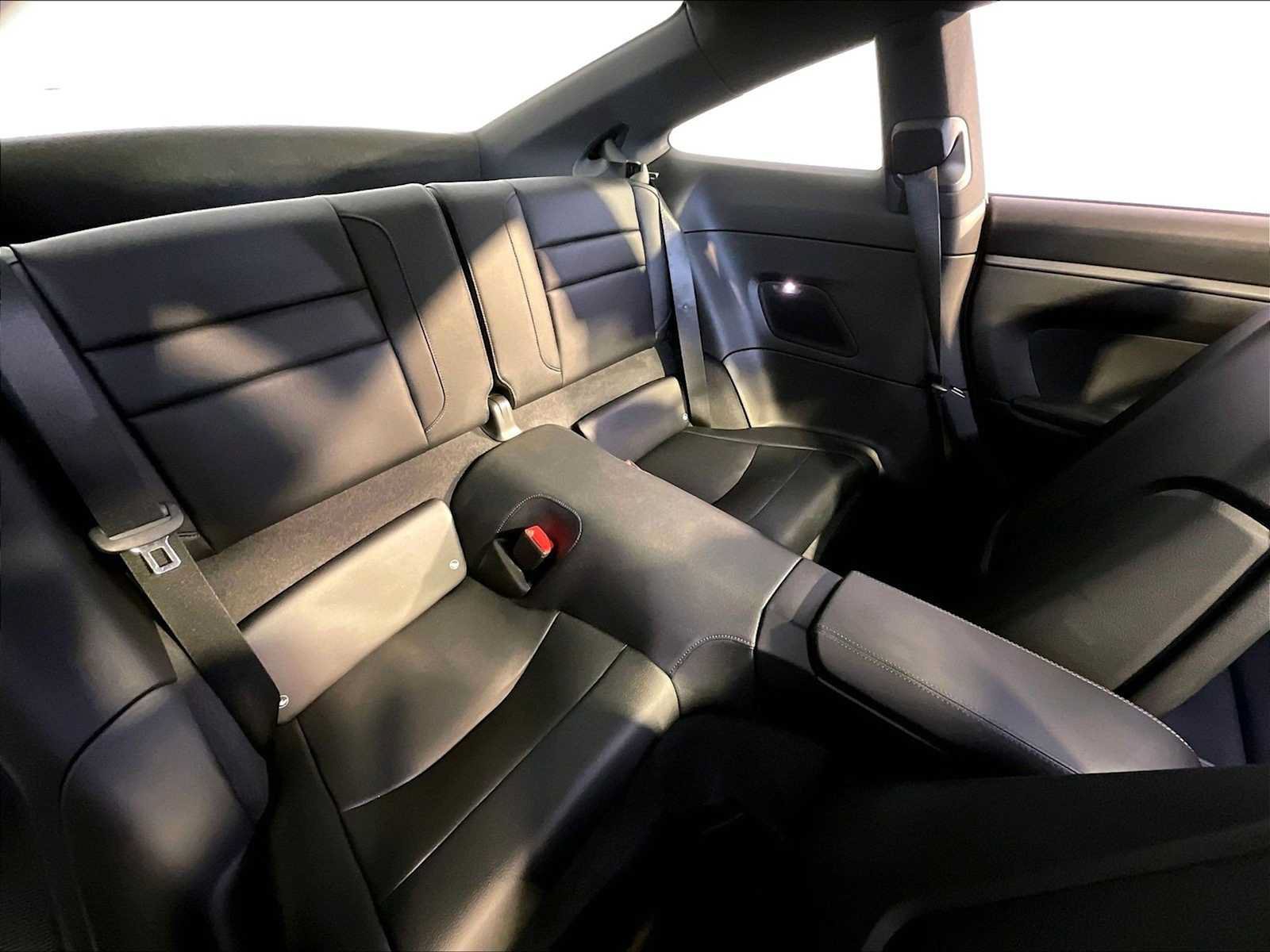 Certified 2024 Porsche 911 Carrera RWD image 23