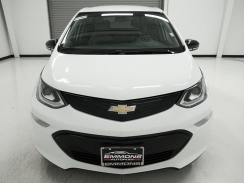 Used 2021 Chevrolet Bolt LT image 2
